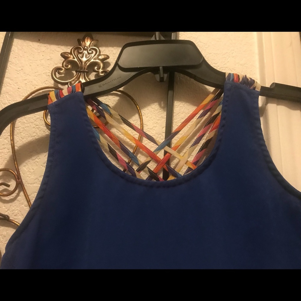 Top - Picture 4 of 5